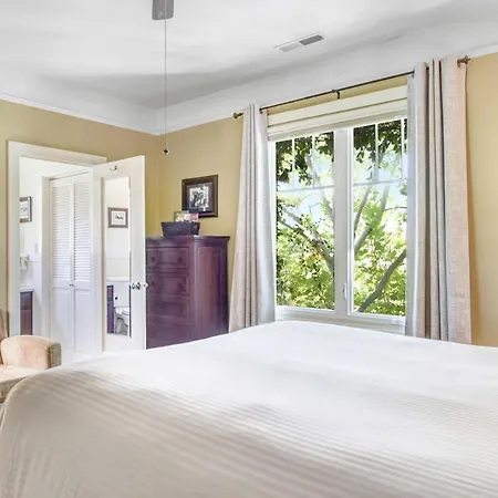 Chateau De Vie Bed and Breakfast Calistoga Esterno foto